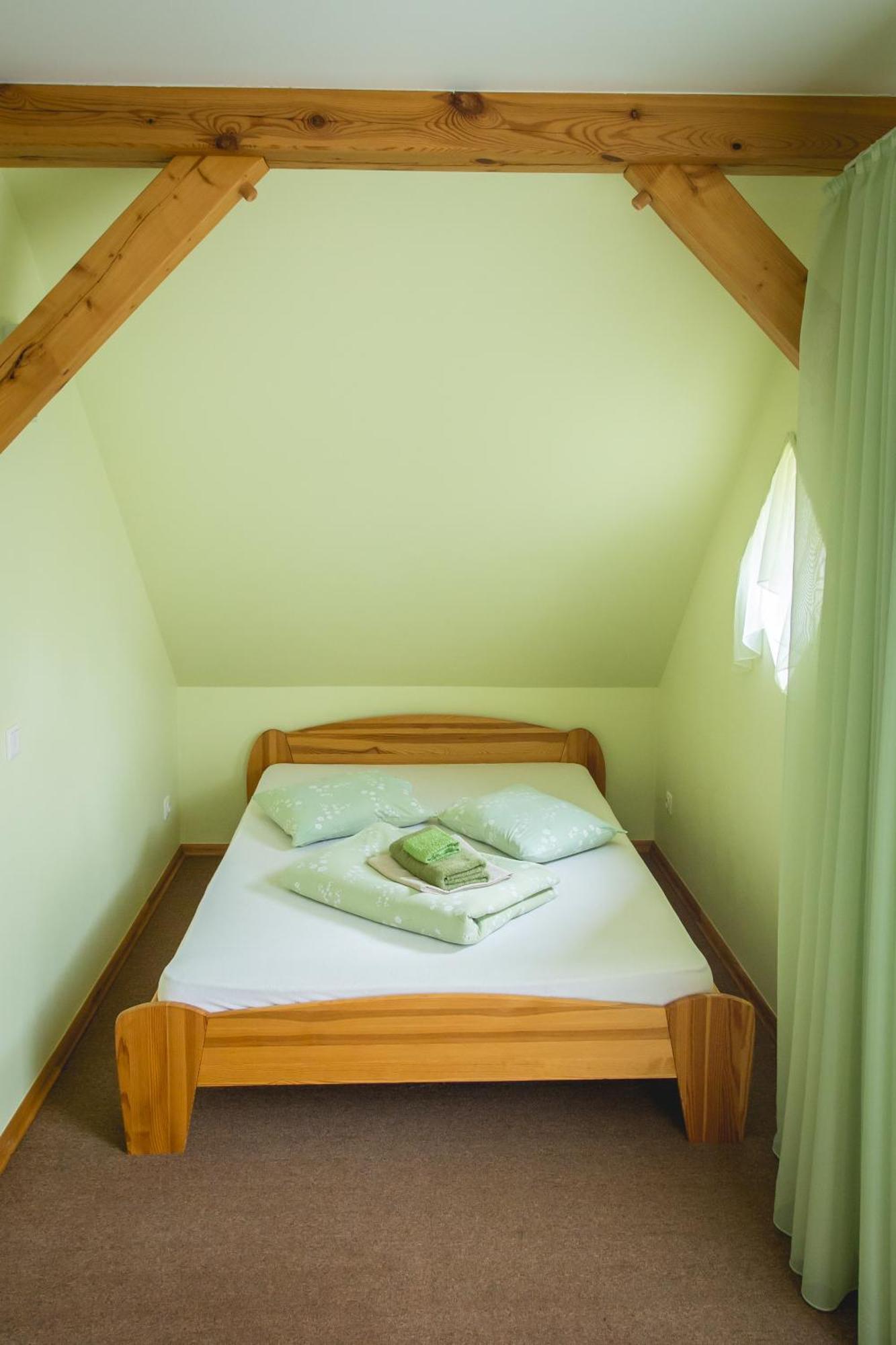 Viesu Maja Janis Hotel Madona Buitenkant foto